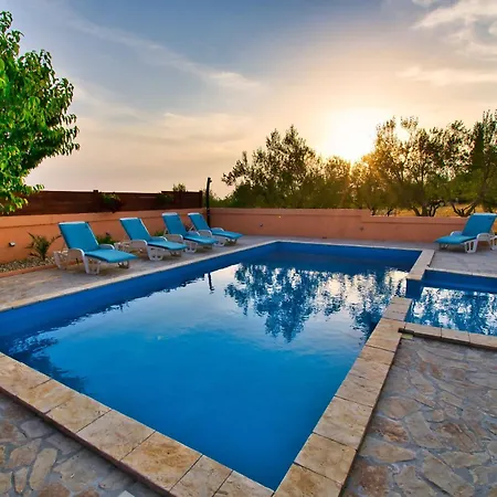 My Dalmatia - With Private Pool Сasa de vacaciones