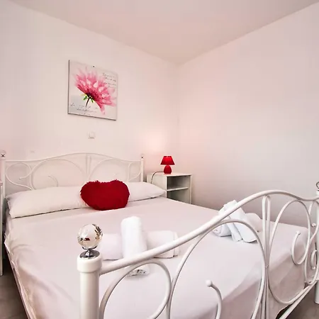 My Dalmatia - With Private Pool Tatil Evi