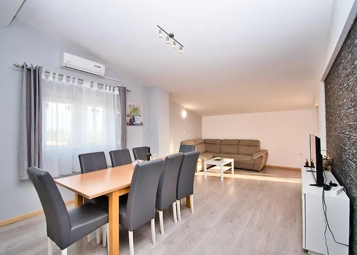 My Dalmatia - With Private Pool * Visocane